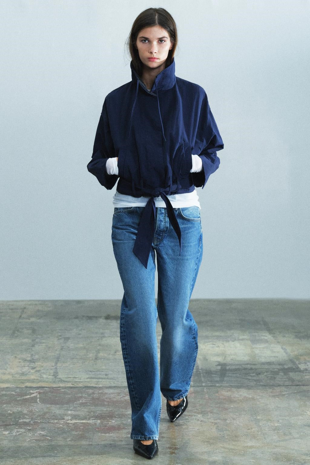 ZA Contrast Collar Tie-Hem Jacket