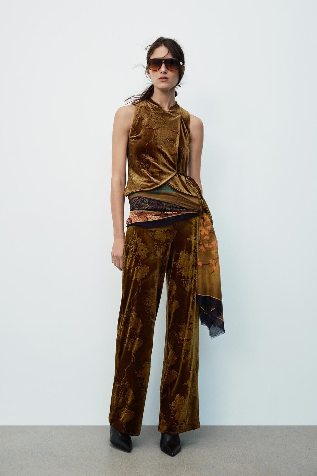 ZA Floral Velvet Wrap Top & Wide-Leg Pants Set