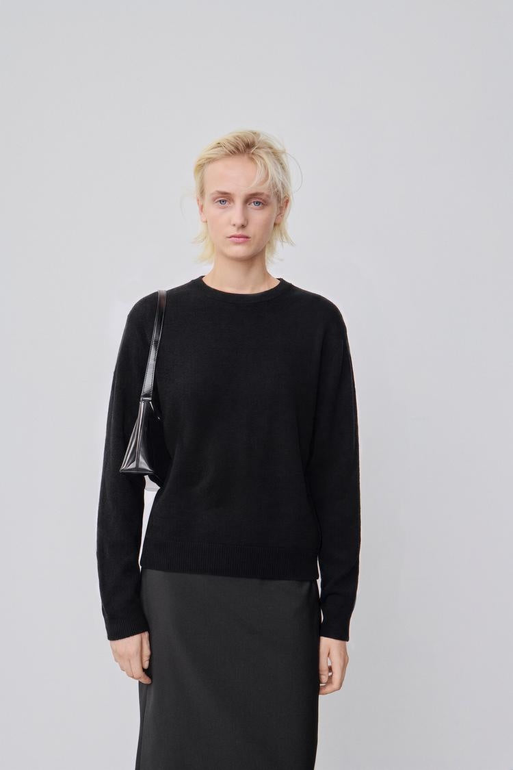 ZA Classic Crew-Neck Knit Sweater